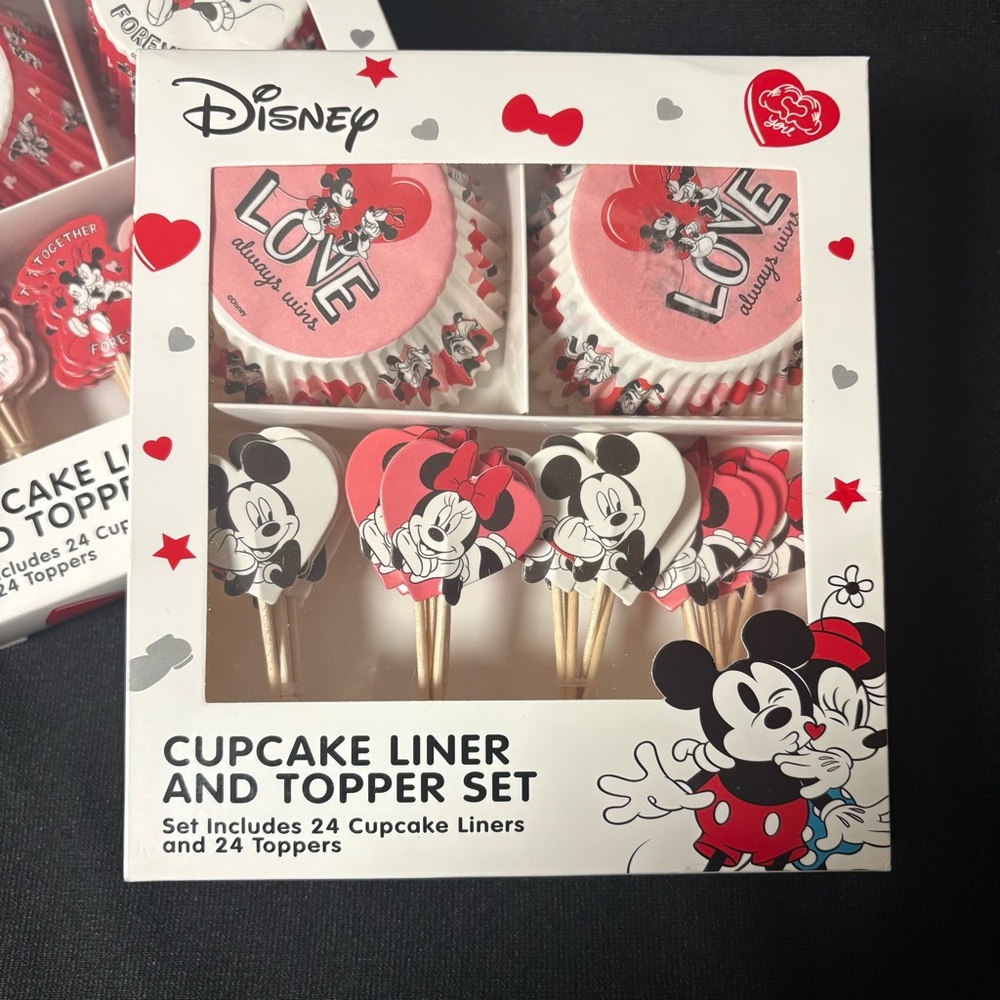 Disney Minnie & Mickey Valentine Cupcake Kit – 48 Liners + 48 Toppers! - Picture 3 of 5